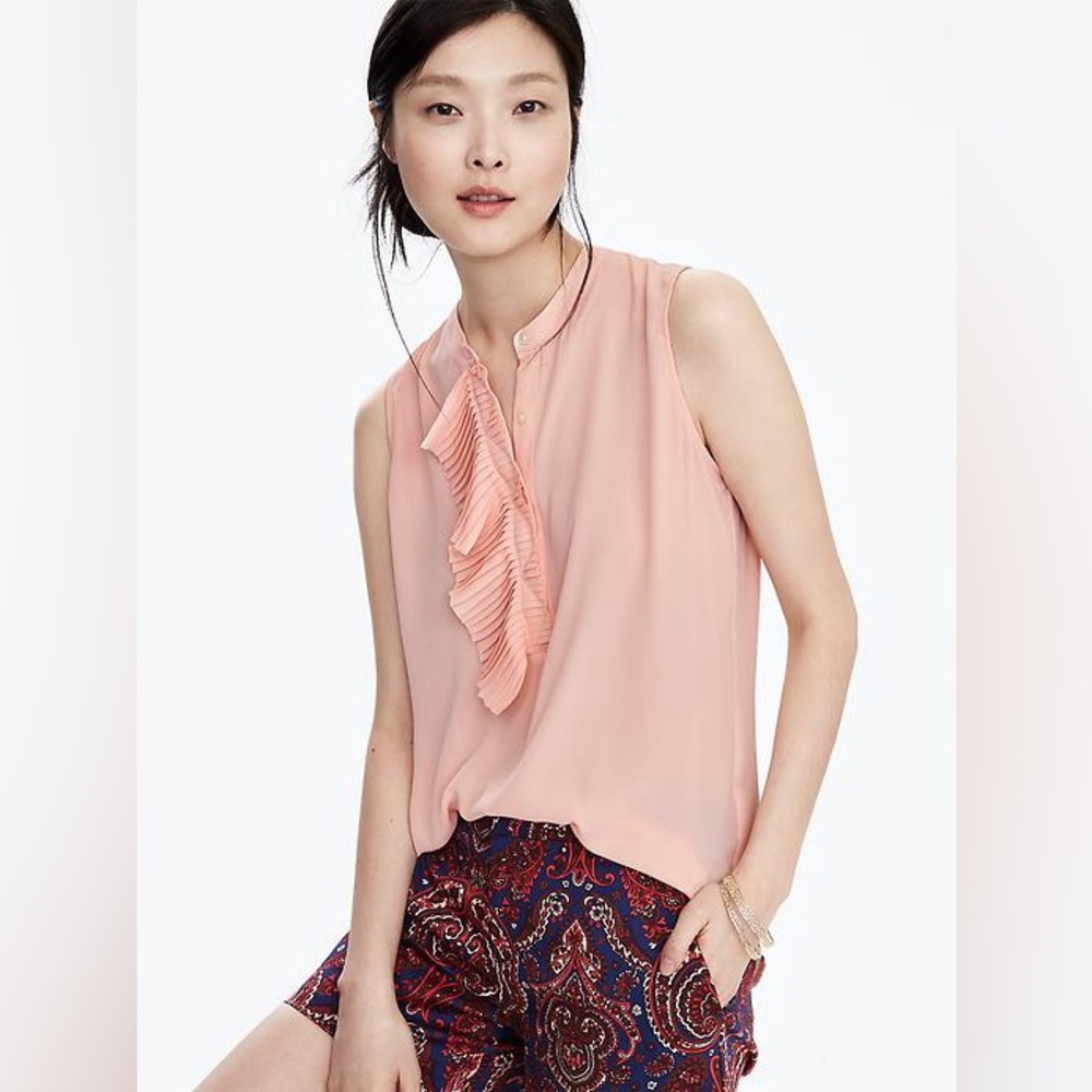 Banana Republic Petite L Blush Pink Ruffle Blouse NWT Flowy Relaxed Fit Top - Picture 2 of 8